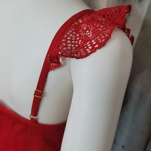 RYSE The Label Sexy Red Lace Dress - Picture 10 of 14